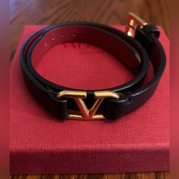 VALENTINO GARAVANI Logo Leather Wrap Bracelet - Picture 4 of 7